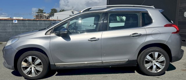 Peugeot Peugeot 2008  1.6 BlueHDi 100ch Féline Titane