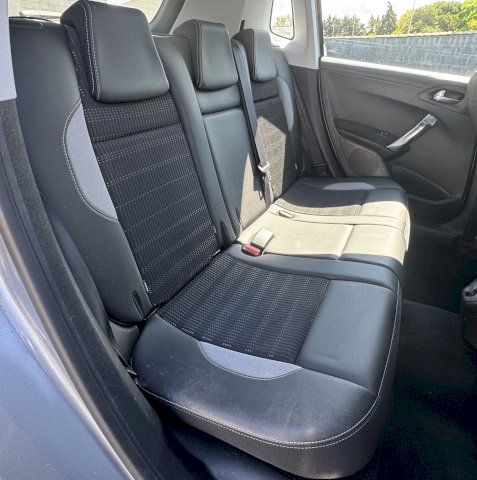 Peugeot Peugeot 2008  1.6 BlueHDi 100ch Féline Titane