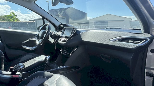 Peugeot Peugeot 2008  1.6 BlueHDi 100ch Féline Titane