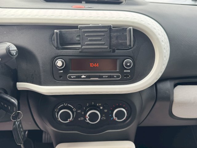 Renault Renault Twingo III (C07) 1.0 SCe 70ch Stop&Start La Parisienne eco²