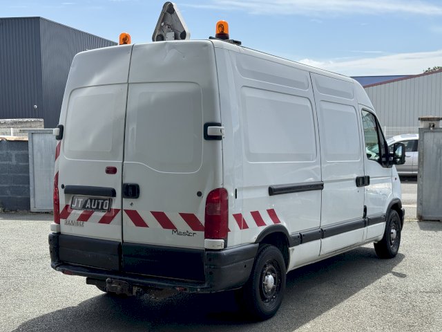 Renault Renault Master II L2H2 T33 2.5 D 