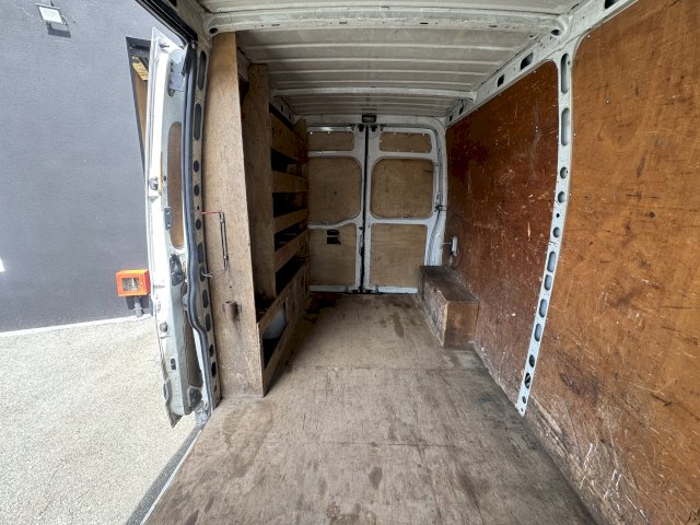 Renault Renault Master II L2H2 T33 2.5 D 