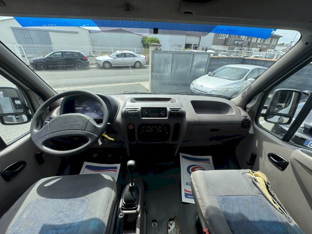 Renault Renault Master II L2H2 T33 2.5 D 