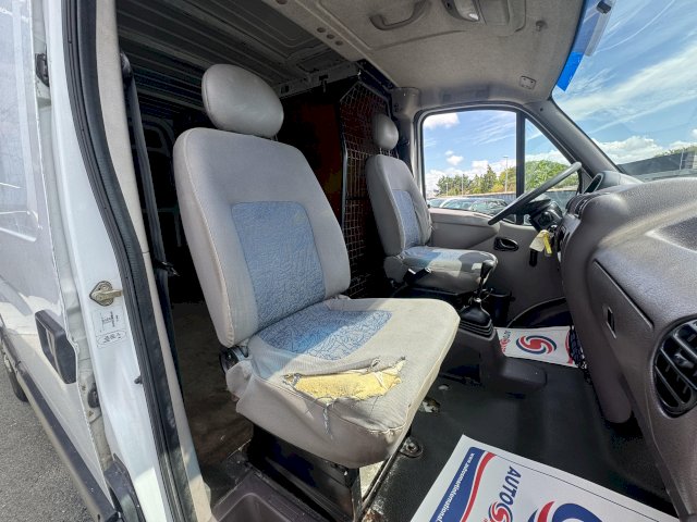 Renault Renault Master II L2H2 T33 2.5 D 