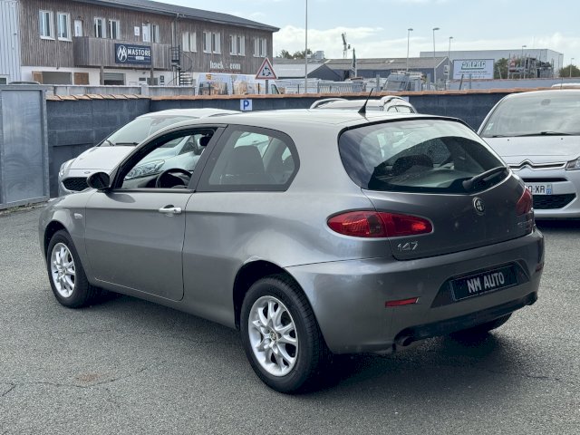 Alfa-Romeo Alfa-Romeo 147  1.6 120ch Milano 3p