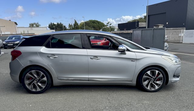 Citroen Citroën DS5  Hybrid4 Airdream Sport Chic BMP6