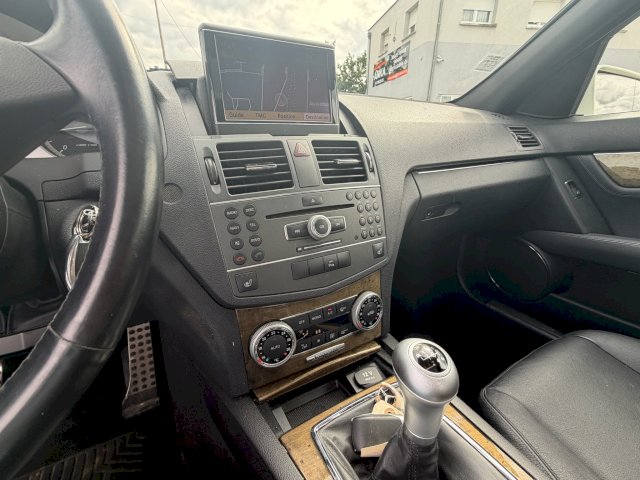Mercedes-Benz Mercedes-Benz Classe C III (W204) 220 CDI BE Avantgarde Pack Luxe