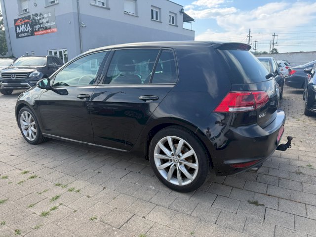 Volkswagen Volkswagen Golf 7 2.0 TDI 150ch Carat 5p