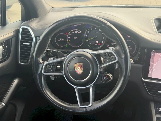 Porsche Porsche Cayenne 3.0 462CH Matrix led toit pano 