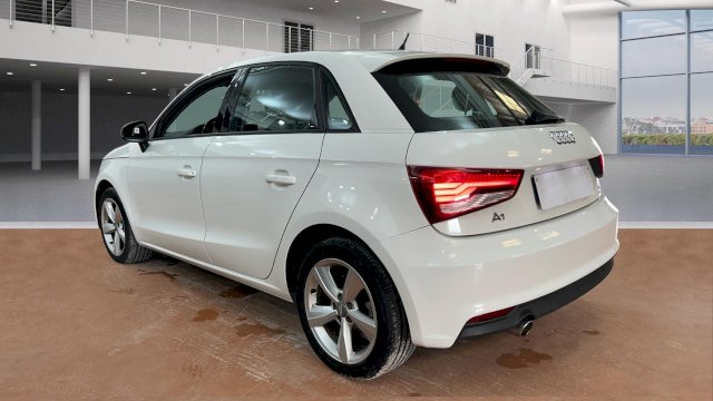Audi Audi A1  1.4 TDI 90ch ultra Ambiente