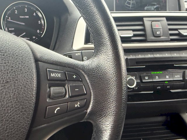 BMW BMW Série 1 II (F21/F20) 118dA 150ch Business 5p