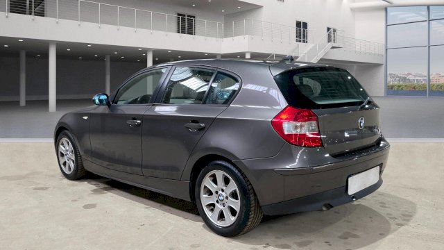 BMW BMW Série 1 I (E81/87) 118d Luxe