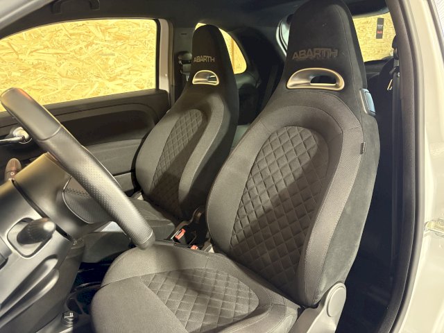 Abarth Abarth 500  1.4 Turbo T-Jet 165ch F595 MY21