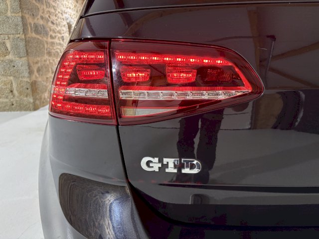 Volkswagen Volkswagen Golf VII 2.0 TDI 184ch BlueMotion Technology FAP GTD DSG6 5p