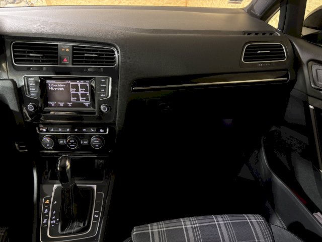 Volkswagen Volkswagen Golf VII 2.0 TDI 184ch BlueMotion Technology FAP GTD DSG6 5p