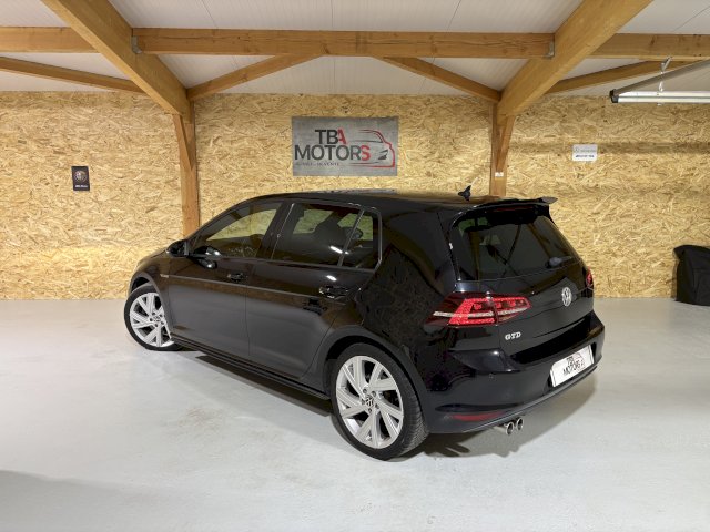 Volkswagen Volkswagen Golf VII 2.0 TDI 184ch BlueMotion Technology FAP GTD DSG6 5p