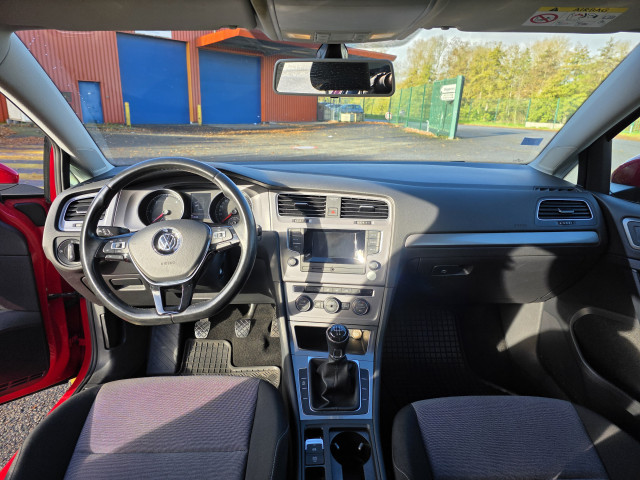 Volkswagen Golf VII Berline 1.6 TDI 105CH BLUEMOTION