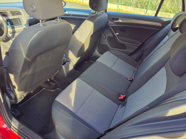 Volkswagen Golf VII Berline 1.6 TDI 105CH BLUEMOTION