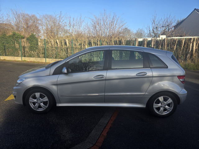 Mercedes-Benz B B 180 2.0 CDI 109CH