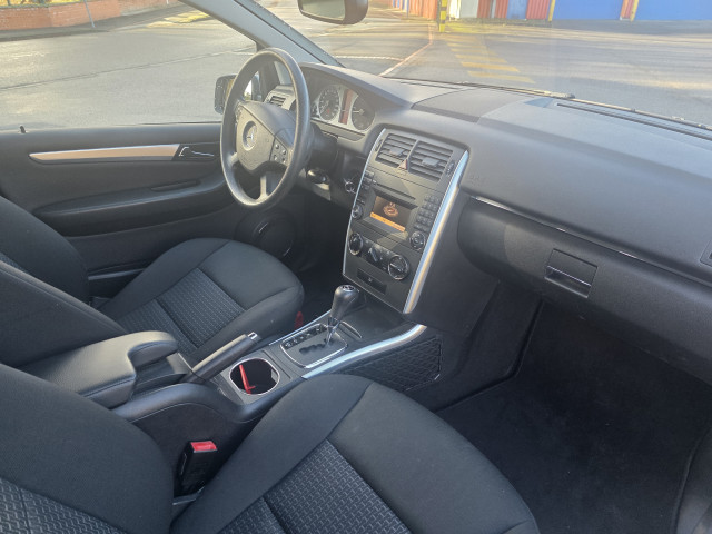 Mercedes-Benz B B 180 2.0 CDI 109CH