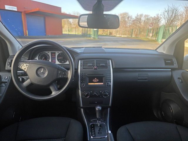 Mercedes-Benz B B 180 2.0 CDI 109CH