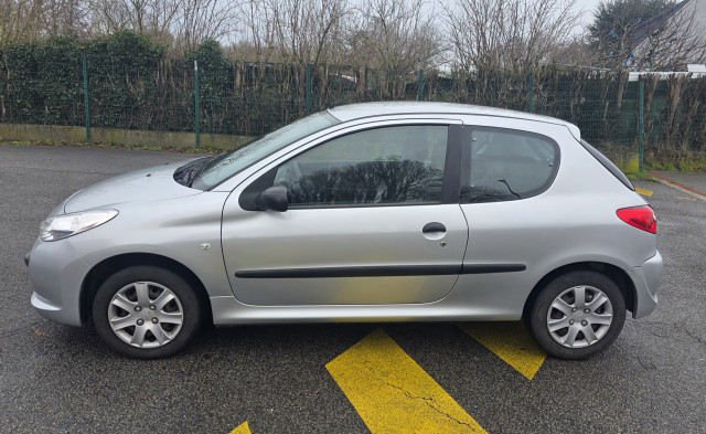 Peugeot 206 + 1.1 essence 60ch