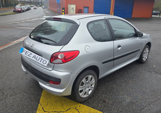 Peugeot 206 + 1.1 essence 60ch