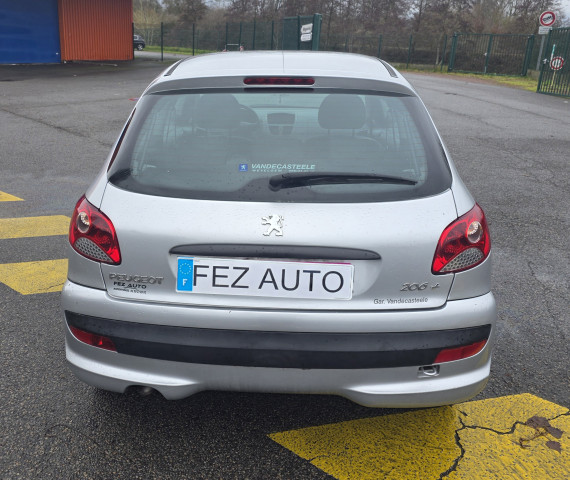 Peugeot 206 + 1.1 essence 60ch