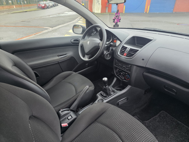 Peugeot 206 + 1.1 essence 60ch