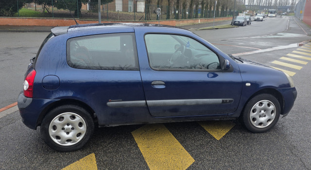 Renault Clio II Ph. 2 1.4i 60ch