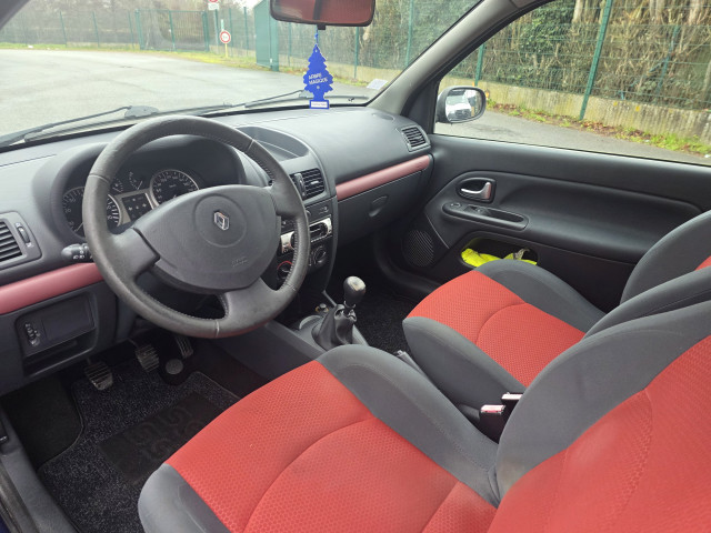 Renault Clio II Ph. 2 1.4i 60ch