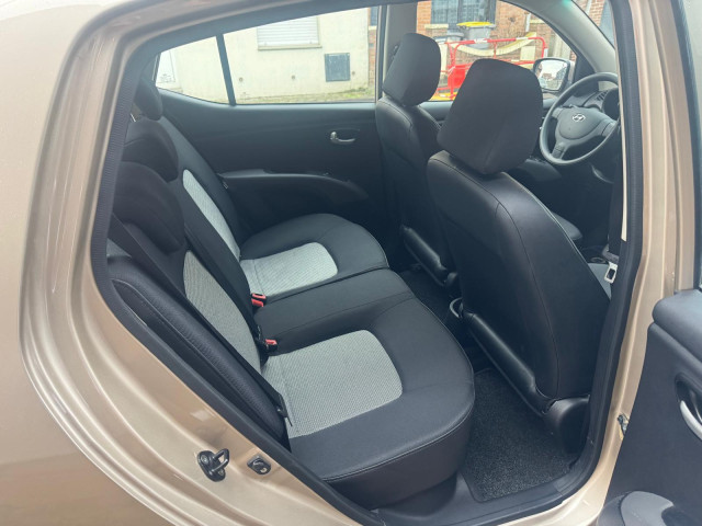 Hyundai i10 1.2 ESSENCE 77CH