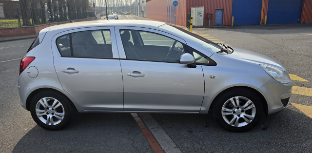 Opel Opel Corsa IV 1.4 Twinport Enjoy 5p
