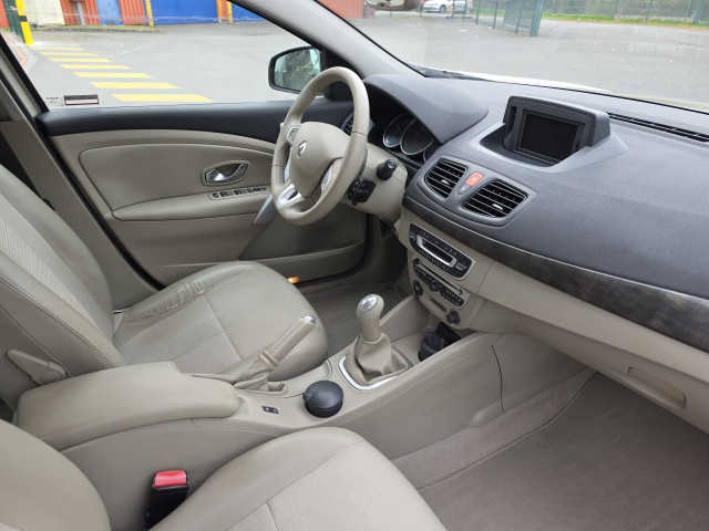 Renault Renault Fluence 1.6I 110CH PRIVILEGE