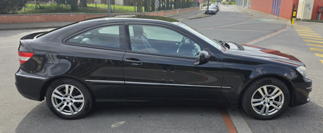 Mercedes-Benz CLC CLC 200 CDI 