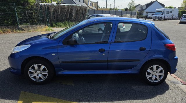 Peugeot 206 + 1.1 essence 60ch