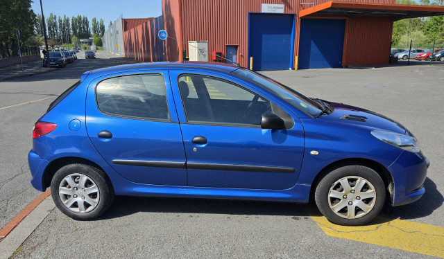 Peugeot 206 + 1.1 essence 60ch