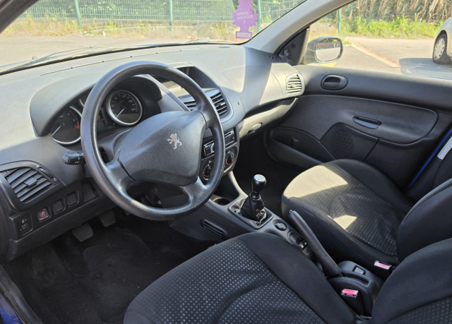 Peugeot 206 + 1.1 essence 60ch