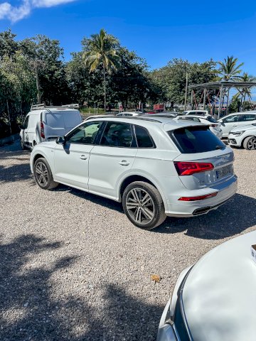 Audi Audi Q5 Diesel/électrique 40 TDI quattro 204 CV