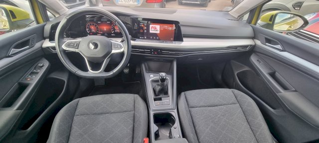 Volkswagen Volkswagen Golf VIII 1.5 TSI 130 Life Business
