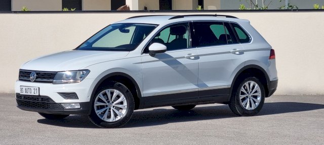 Volkswagen Volkswagen Tiguan 2.0 TDI 150 Confortline  4MOTION