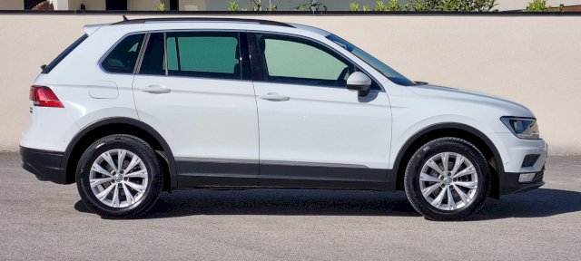Volkswagen Volkswagen Tiguan 2.0 TDI 150 Confortline  4MOTION