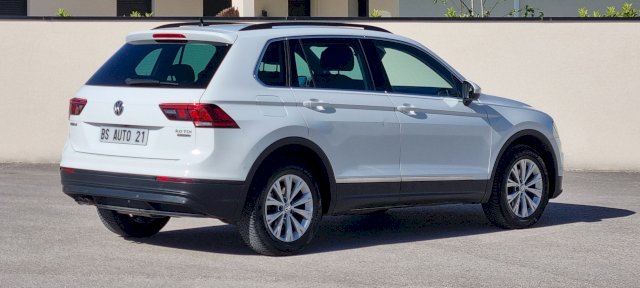 Volkswagen Volkswagen Tiguan 2.0 TDI 150 Confortline  4MOTION