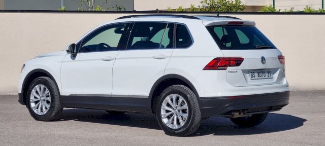 Volkswagen Volkswagen Tiguan 2.0 TDI 150 Confortline  4MOTION