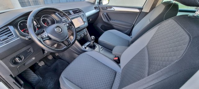Volkswagen Volkswagen Tiguan 2.0 TDI 150 Confortline  4MOTION