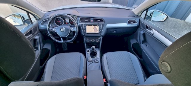 Volkswagen Volkswagen Tiguan 2.0 TDI 150 Confortline  4MOTION