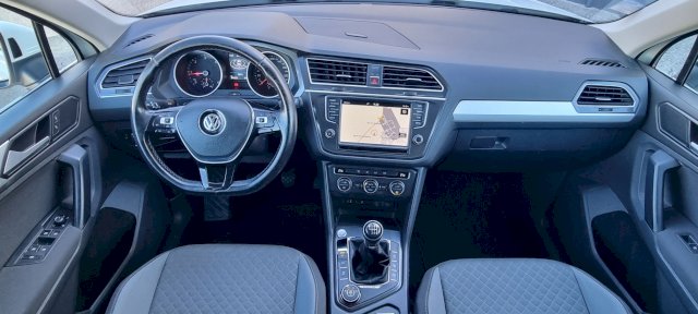 Volkswagen Volkswagen Tiguan 2.0 TDI 150 Confortline  4MOTION