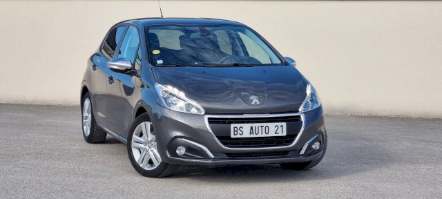 Peugeot Peugeot 208  1.6 BlueHDi 75ch Style 5p