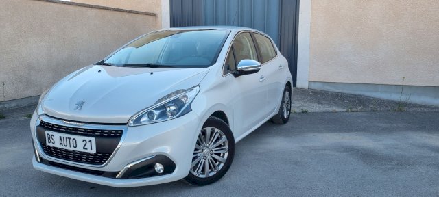 Peugeot Peugeot 208  1.2 PureTech 110ch Allure S&S 5p