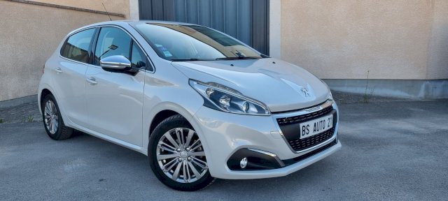 Peugeot Peugeot 208  1.2 PureTech 110ch Allure S&S 5p